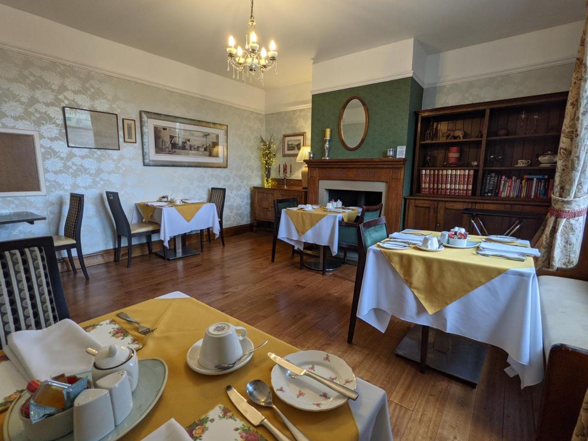 Bed & Breakfast Shibden Hall View